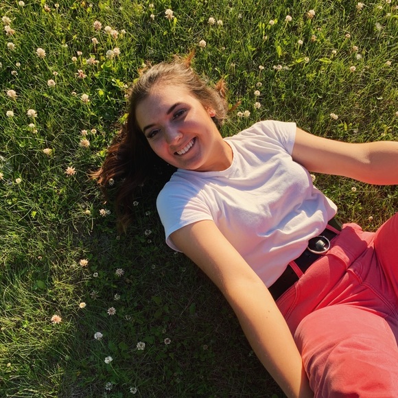 Meet your Posher, Quin - Picture 1 of 1